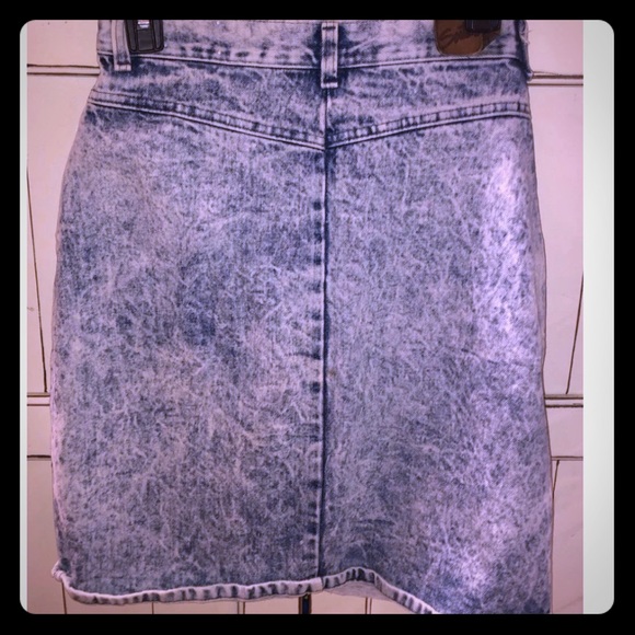 Vintage 80s Acid Wash, High-Waisted Denim skirt - Picture 2 of 2